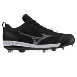 Mizuno Dominant 4 Low Metal Cleats